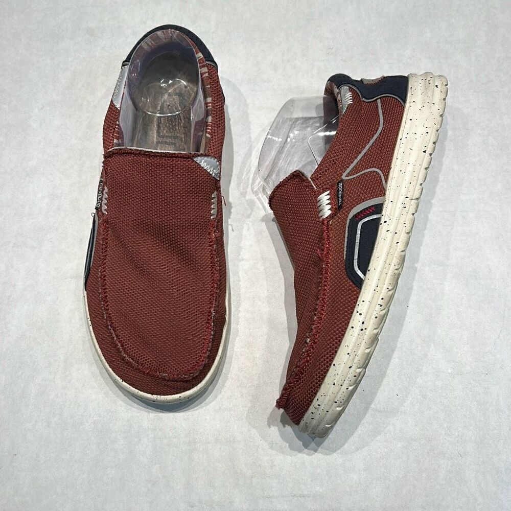 Hey Dude Mikka Shoes Hawk Lava Ladies Sz 10 Mens Sz 8 Red Burgundy Navy Slip Ons